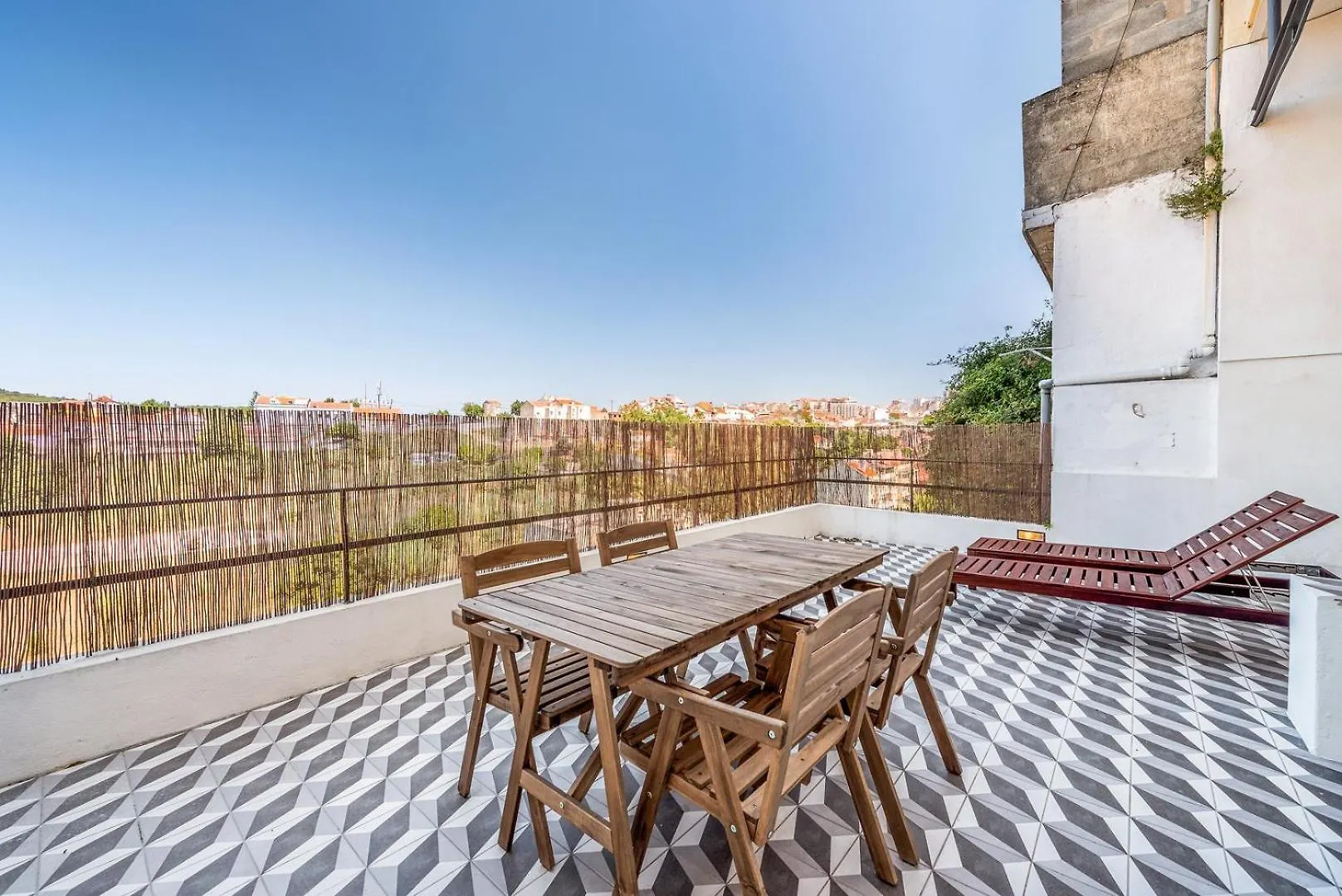 Guestready - Mosaic Terrace Daire Lisboa